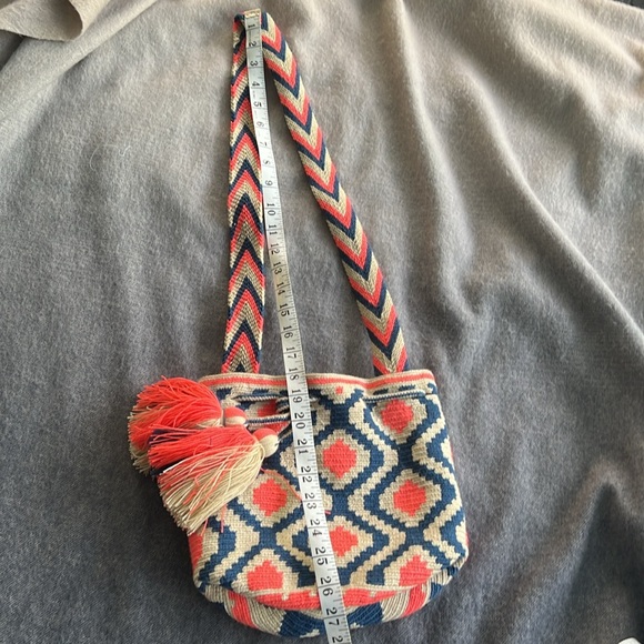 Chila bag crossbody shoulder bag woven summer peach blue handmade EUC - Picture 7 of 9